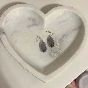 Kendra Scott purple/gray drop earrings.